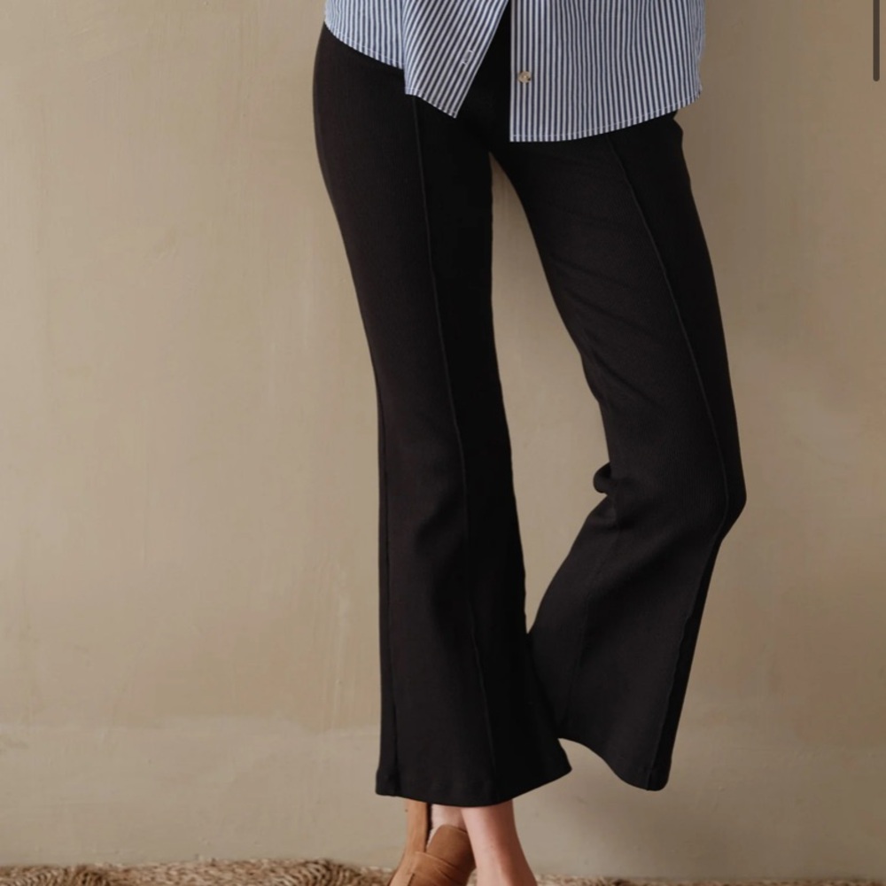 Donni Rib Kick Flare Pant - Jet